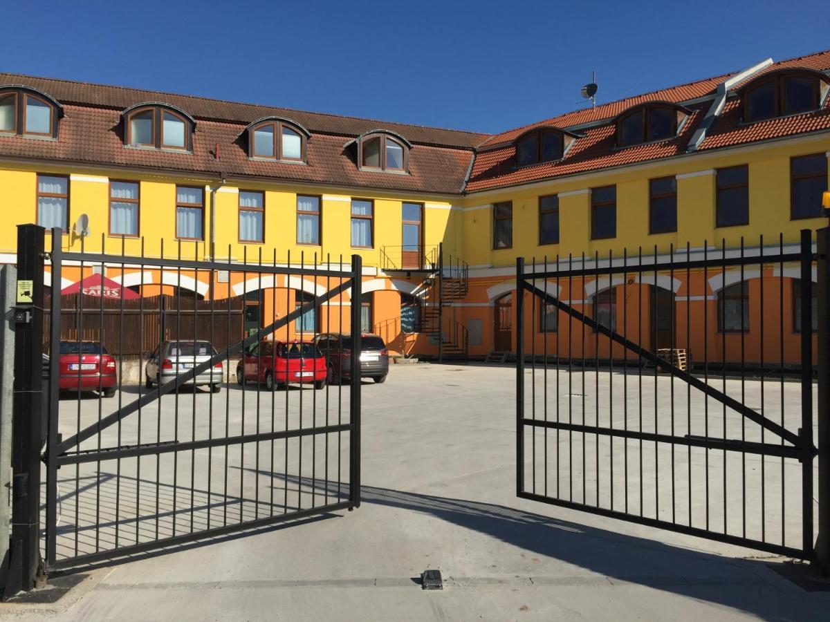 Penzión RESA Spišská Nová Ves Exterior foto